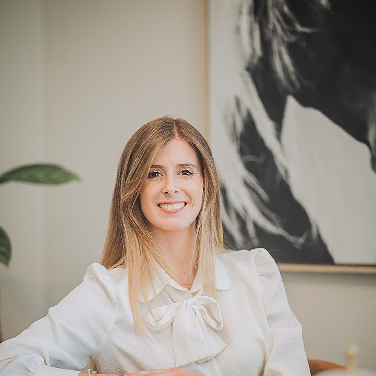 Mathilde Nicolas, experte-comptable et dirigeante d'Aurea Conseil à Alès